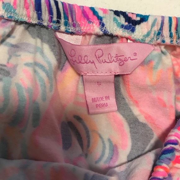 Lilly Pulitzer La Fortuna Top on Head in the Sand - Picture 3 of 4